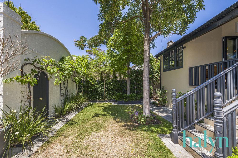 232 Lake Street, Perth