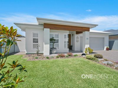 27 Gracilis Rise, South Nowra