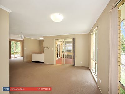 30 Elmhurst Crescent, Flinders View