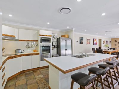 10 Essex Close, Springwood
