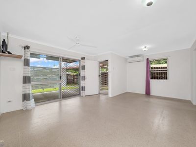 27 Rambutan Close, Manoora