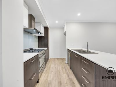 36 Treehouse Avenue, Clyde