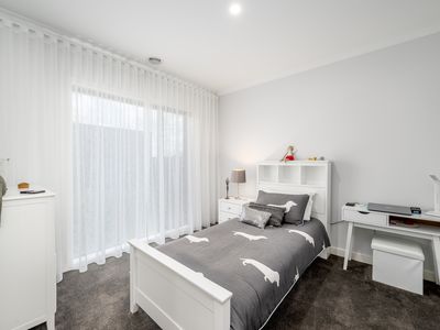 48 Sunningdale Boulevard, Tatura