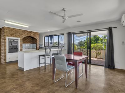 10 Trephina Close, Riverhills