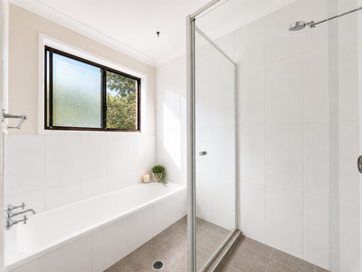 5 / 6-8 Mistletoe Avenue, Claremont Meadows