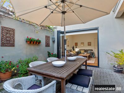 1 / 38 Comer Street, Como