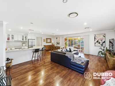 15 Sunvale Avenue, Dubbo