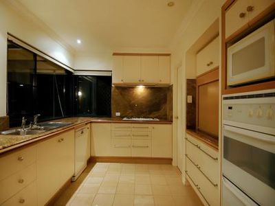 8 Agathea Court, Dianella