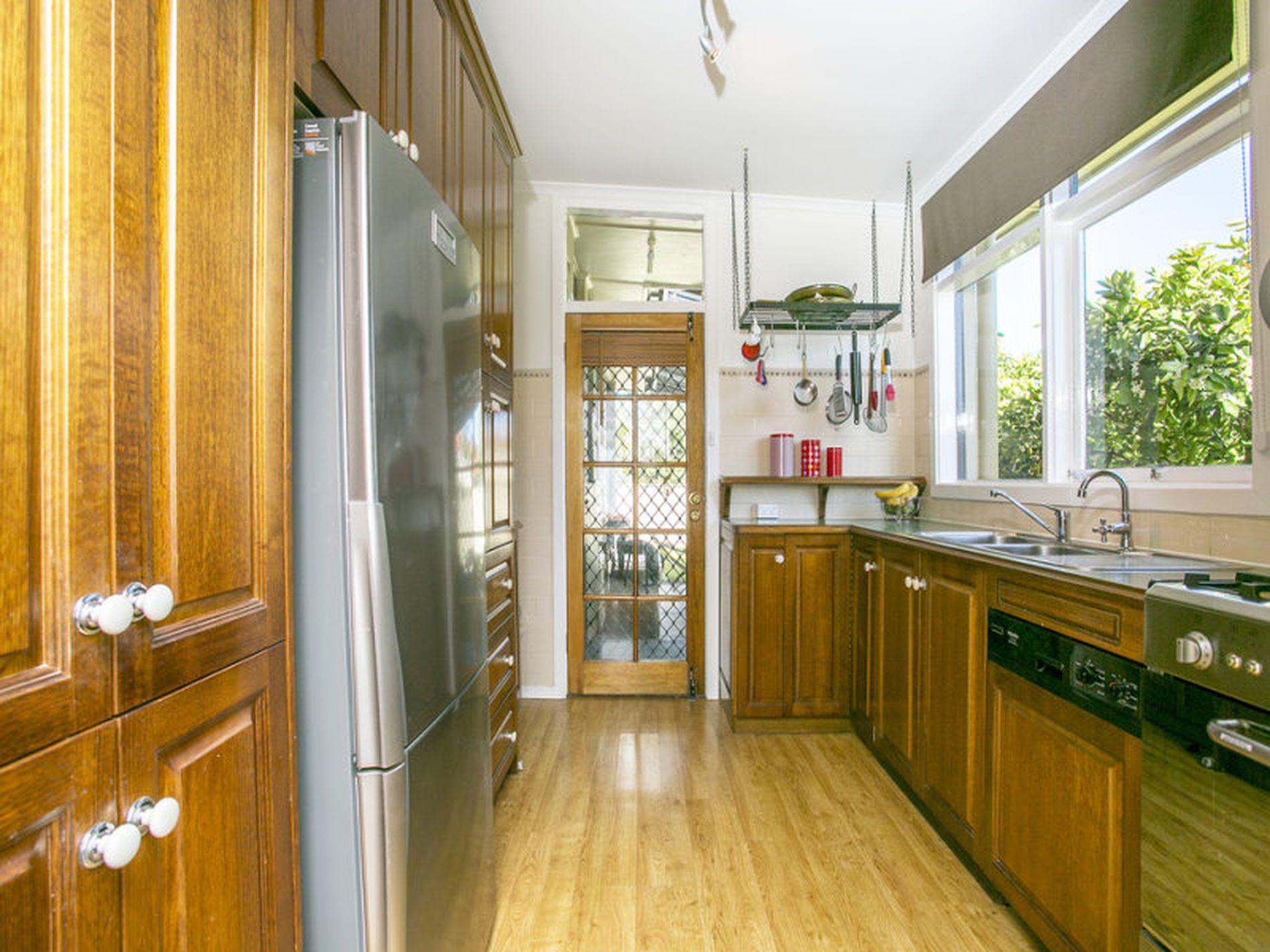 6 Churchill Drive, Modbury North