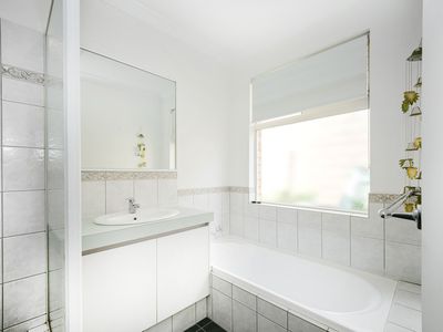 8 RAMSAY PLACE, Bibra Lake