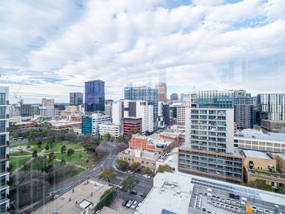 1701 / 10 Balfours Way, Adelaide