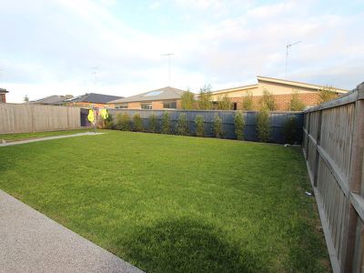 46 Estuary Boulevard, Leopold