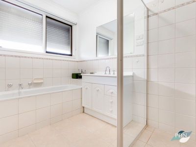 6 Blueberry Court, Werribee