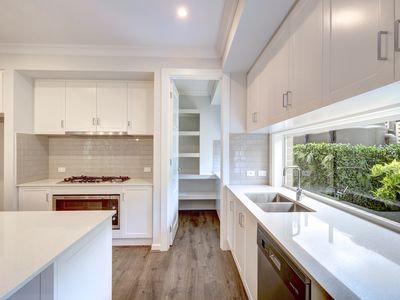 166 Heysen Boulevard, Mount Barker