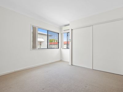 1 / 10 Brassey Street, Ascot
