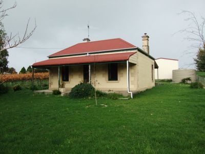 192 Square Mile Road, Yahl