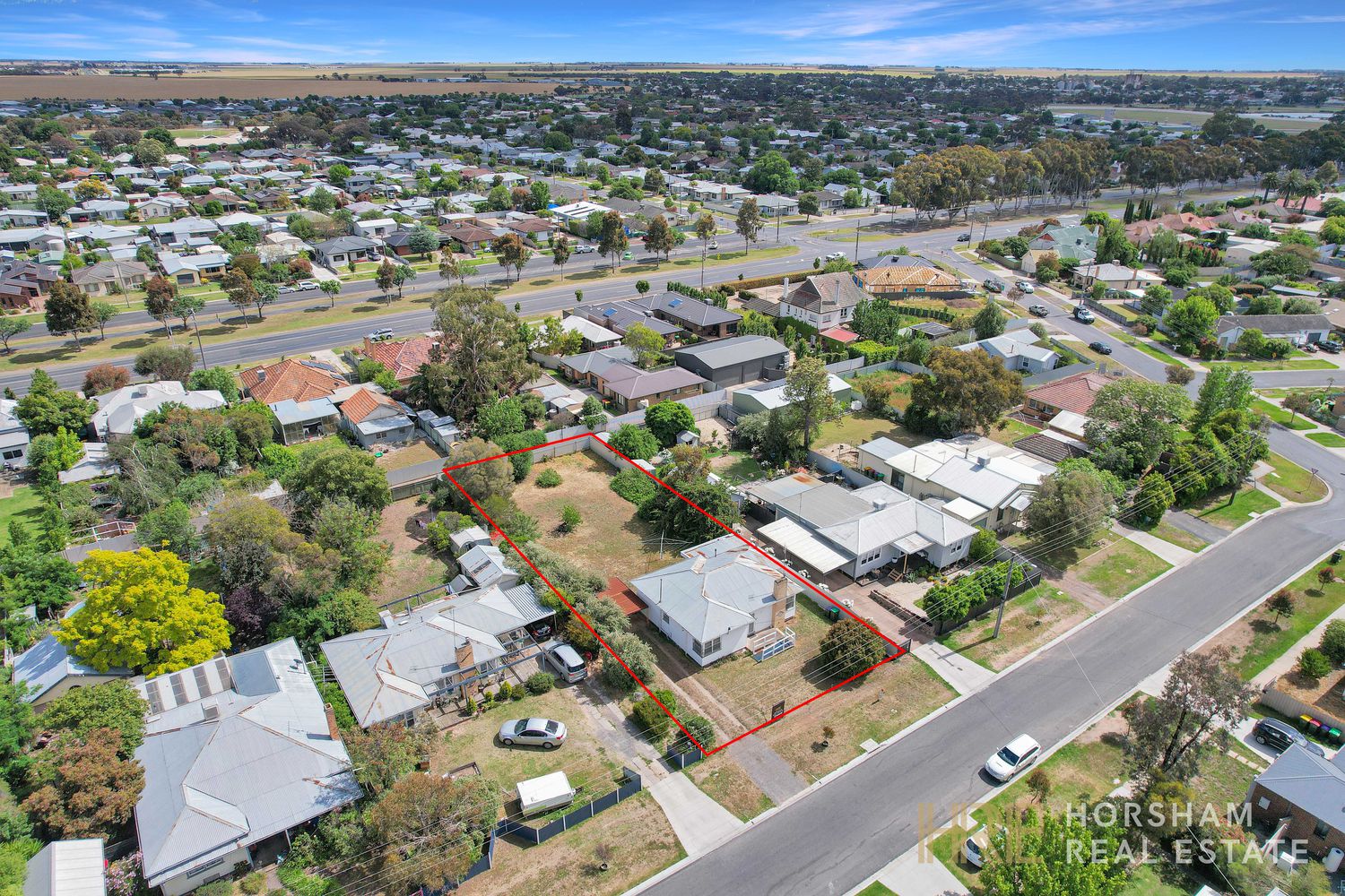 8 Federation Avenue, Horsham