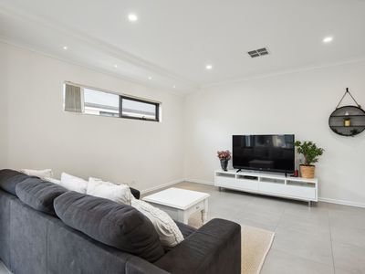 56 Hickman Drive, Piara Waters