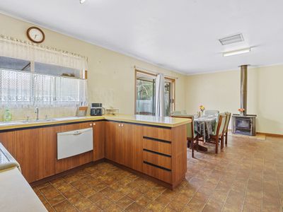 16 William Street, Finley