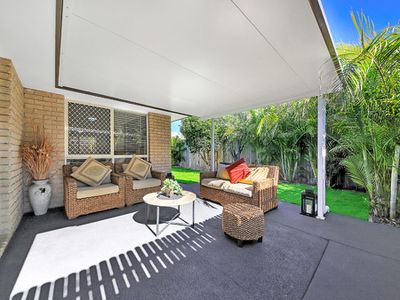 16 Magdalene Street, Wynnum West