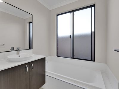 5 Airedale Place, Southern River