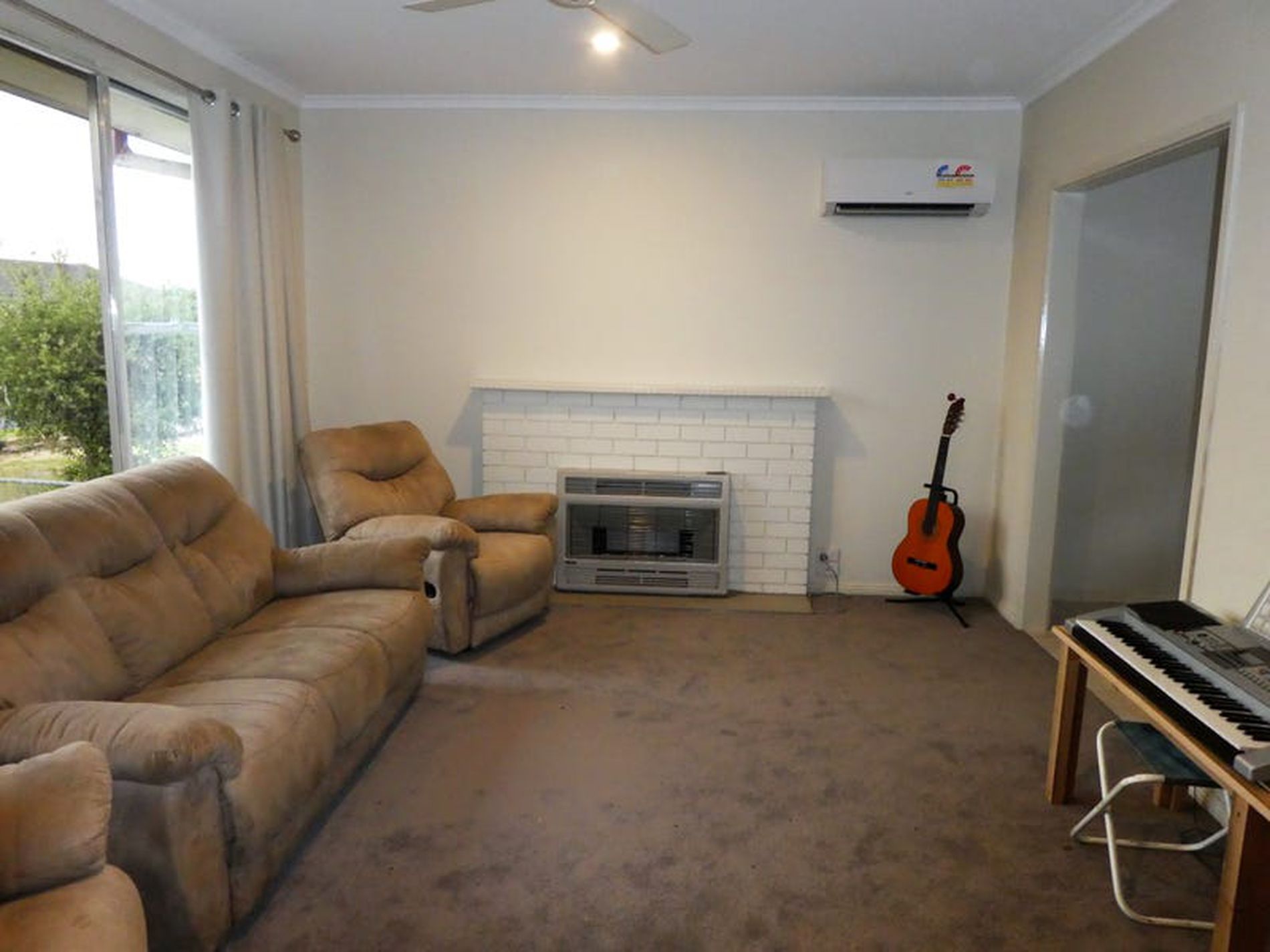 8 Sinclair Cres, Seymour