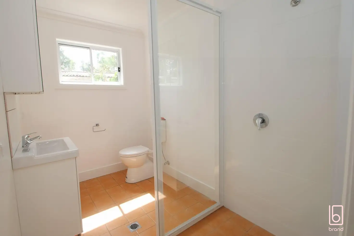 238B Tuggerawong Road, Tuggerawong