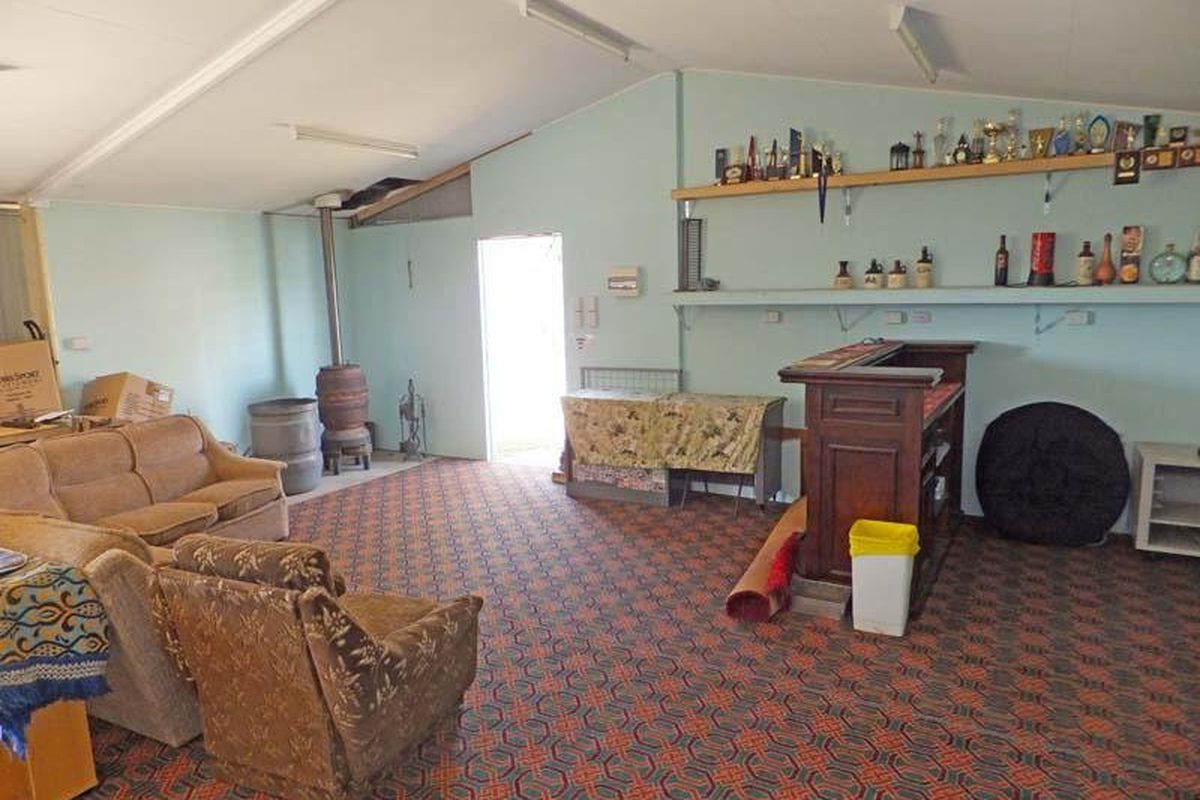 7 Day Street, Tongala