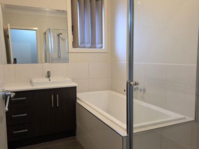 2/6 Burnett Court, Altona Meadows