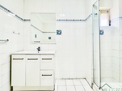 2/96 Kissing Point Road, Dundas