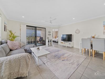 27 Dalby Street, Holmview