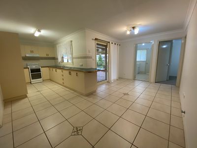 8 Wren Place, Dubbo