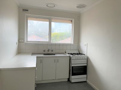 9 / 20 Empire Street, Footscray