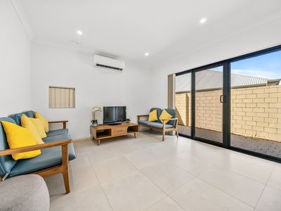 2 / 10 Trink Street, Cloverdale