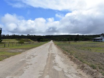 794 Thomas Road, Rocky Camp