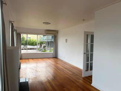 1/17 The Esplanade, Geelong