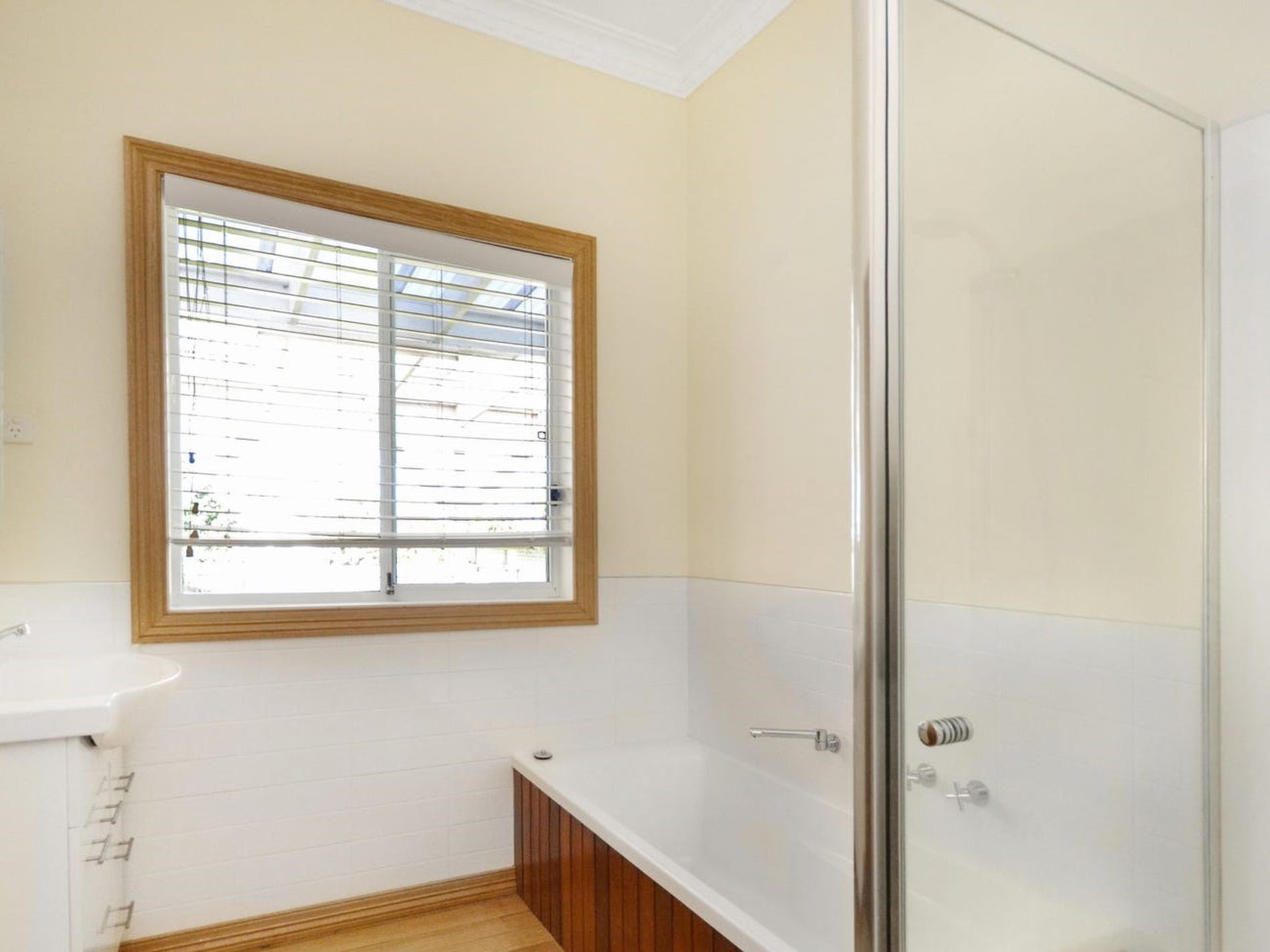 5 Montague Street, Preston