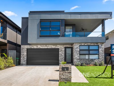 5 Beauty Street, Calderwood