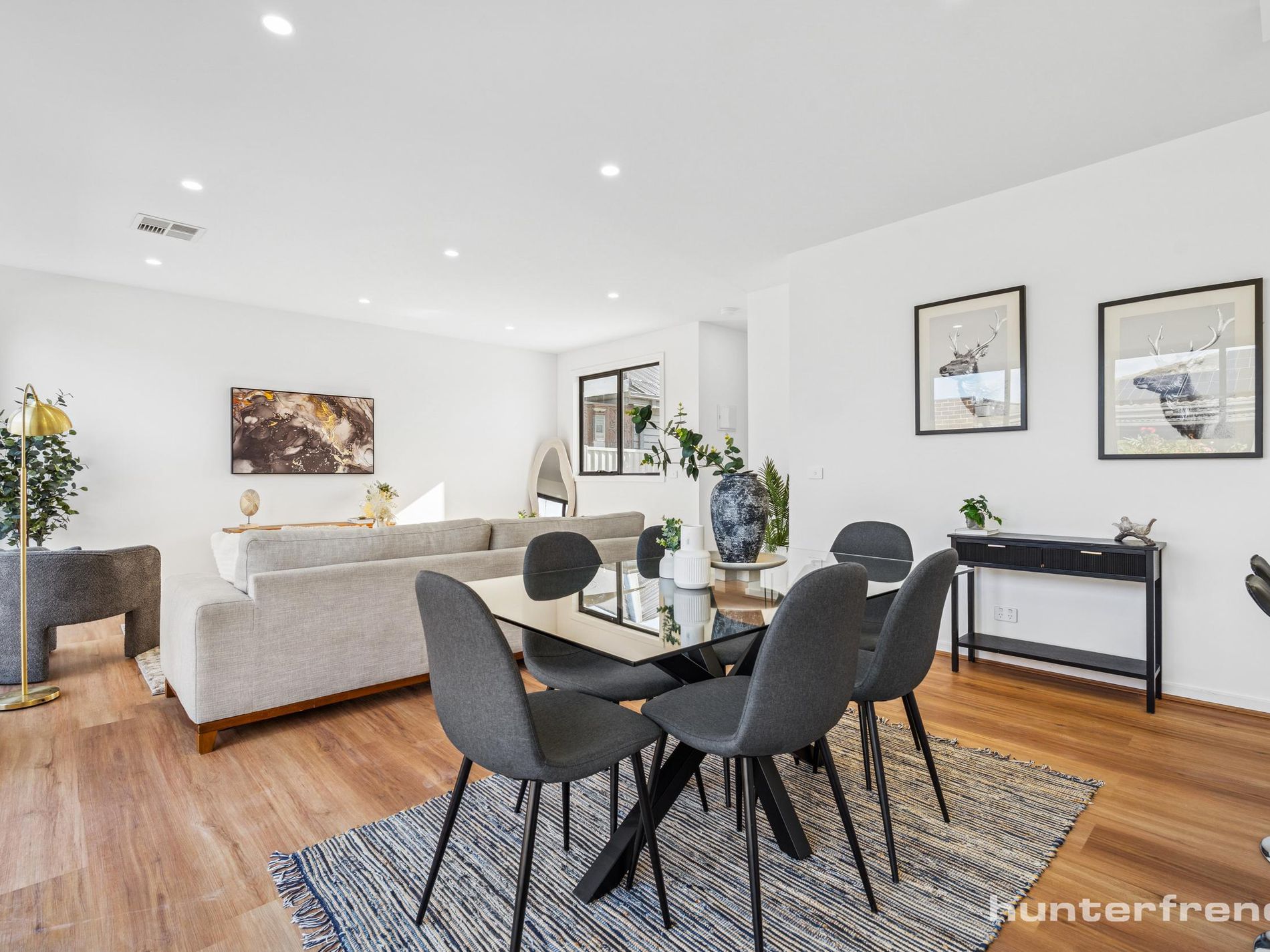 2 / 1 Almond Avenue, Brooklyn