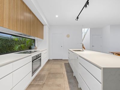 170 Hargreaves Road, Manly West