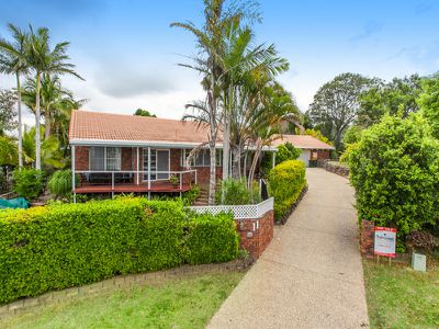 11 Tongarra Drive, Ocean Shores