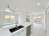 51 Redcomb Drive, Park Ridge