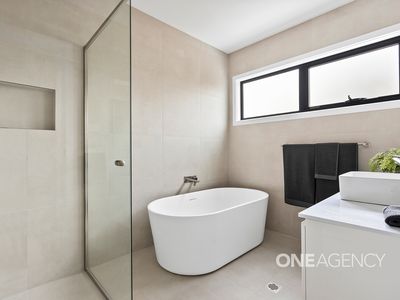 45 Dolly Circuit, Calderwood