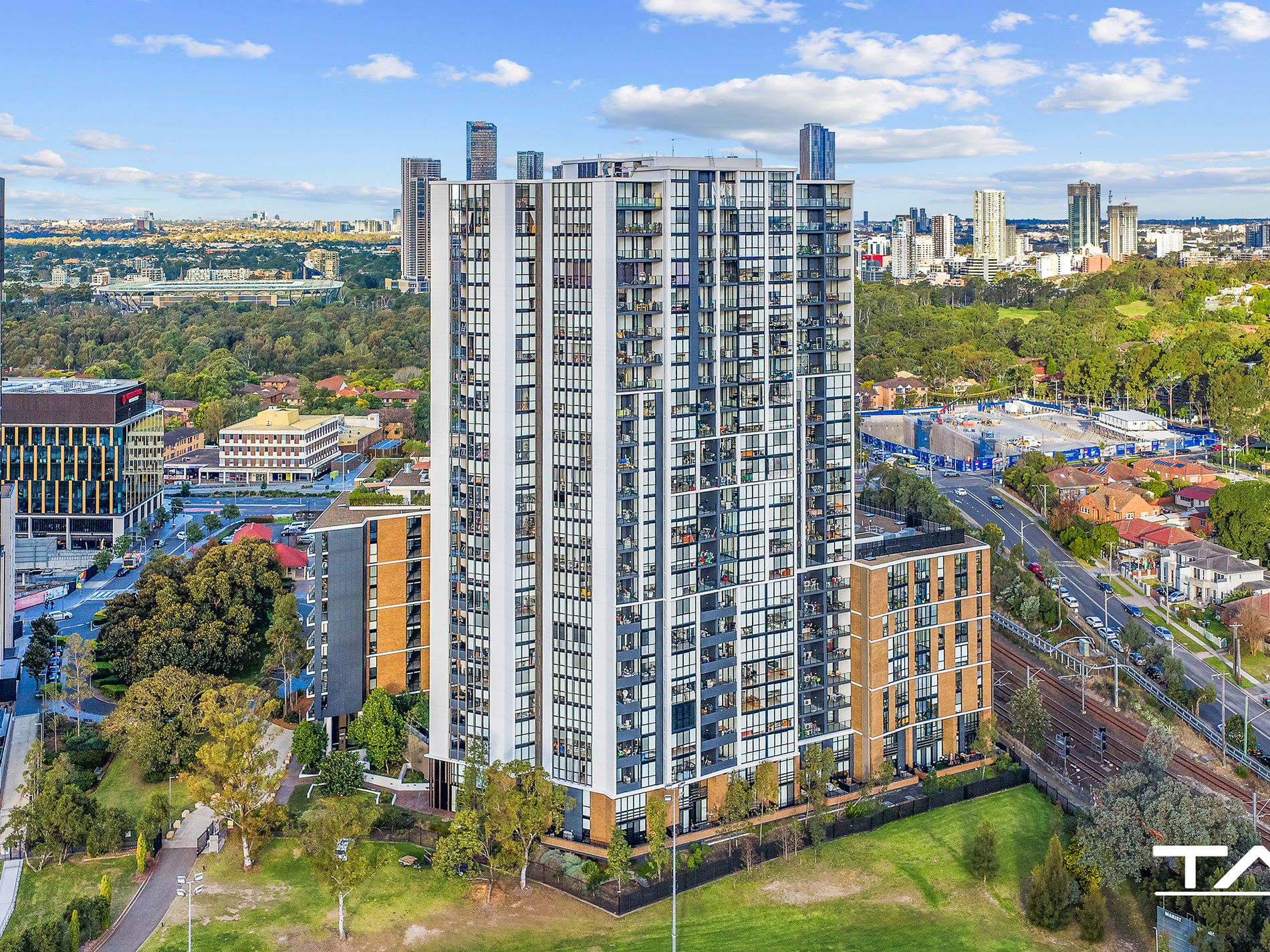 142 / 9 Maple Tree Road, Westmead, Westmead - Image 1