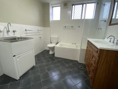 1 / 17 Pur Pur Avenue, Lake Illawarra