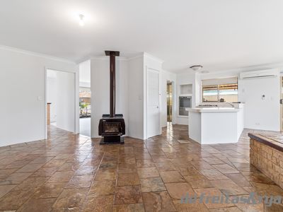 51 Sunningdale Circle, Cooloongup