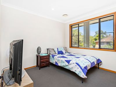 4 Warri Place, Oak Flats