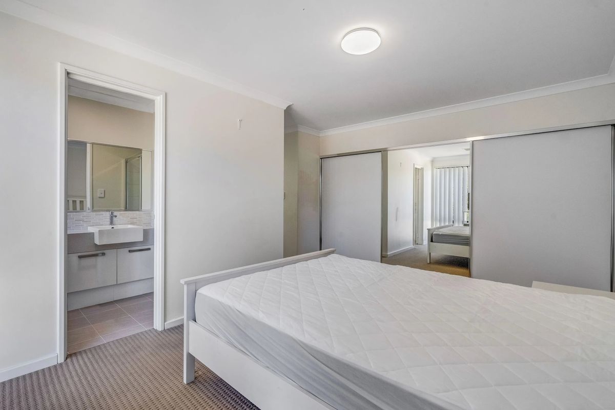 1 / 22 Rinaldo Crescent, Coolbellup