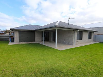 8 Granite Court, Mount Gambier