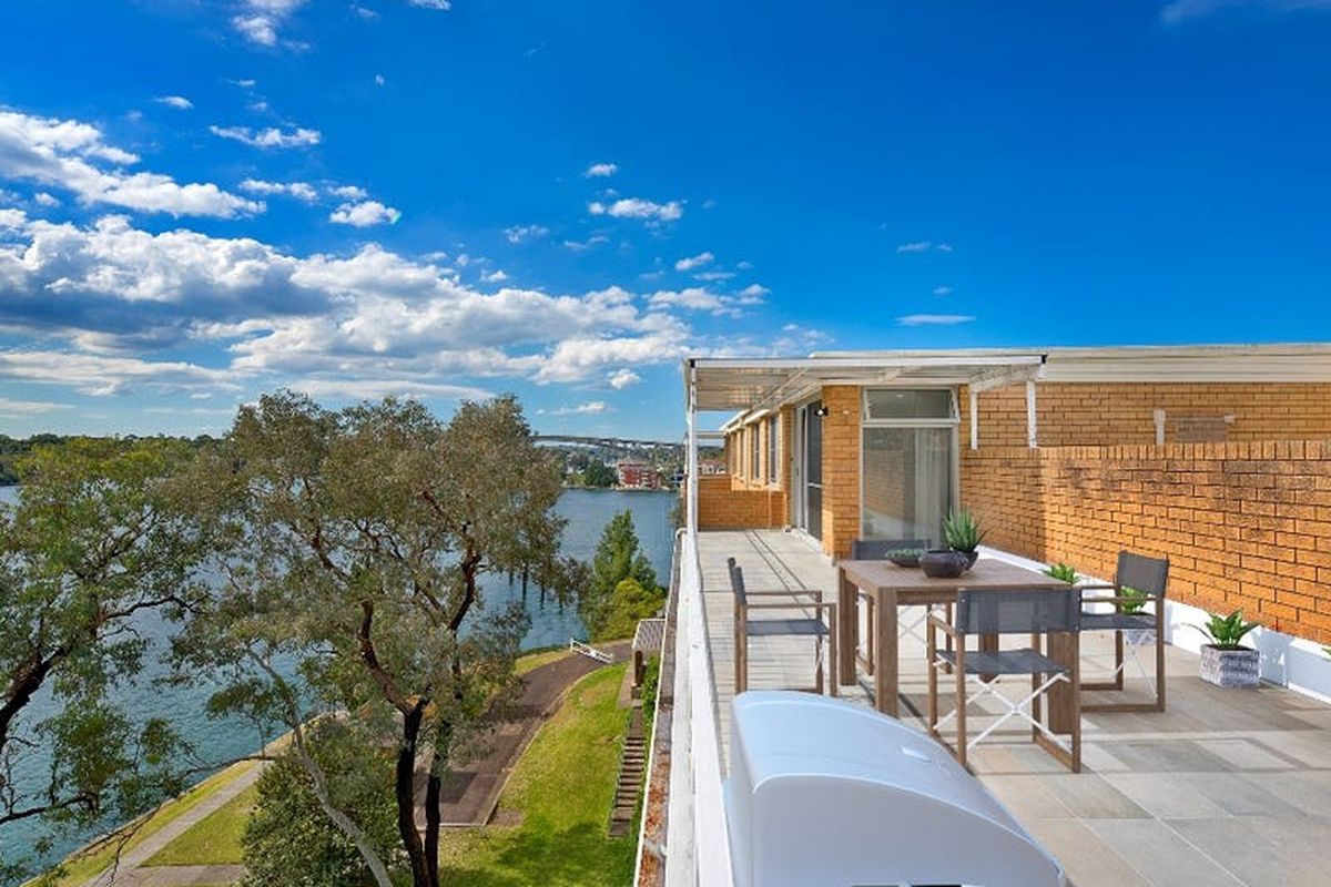 9 / 13 Bortfield Drive, Chiswick